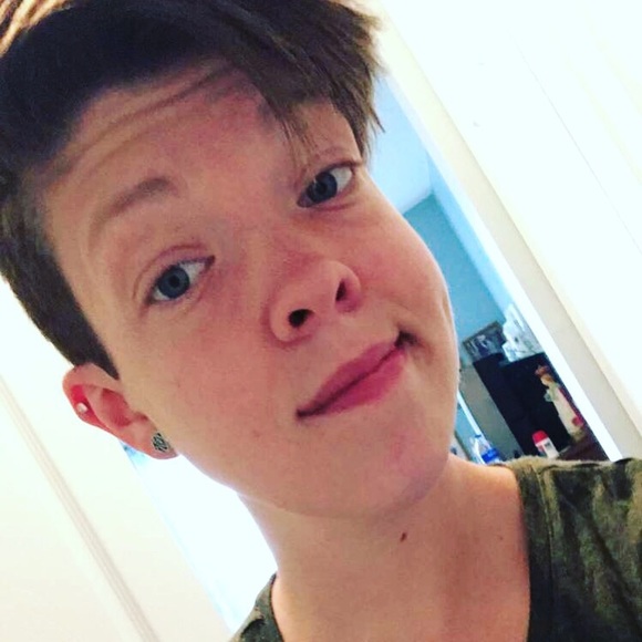 Meet your Posher, Caitlyn - Picture 1 of 1